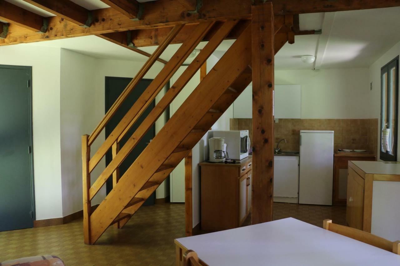 Camping Le Paisserou Najac Exterior photo
